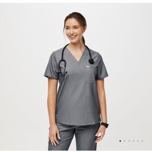 XS Figs gray Catarina one pocket scrub top